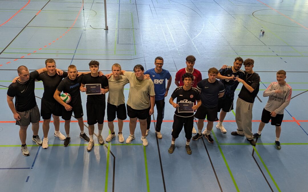 Stimmungsvolles Volleyballturnier zum Schuljahresende